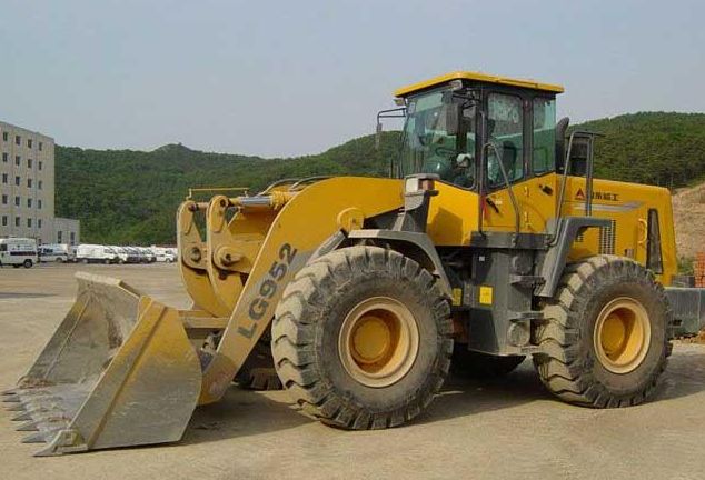 裝載機(jī)